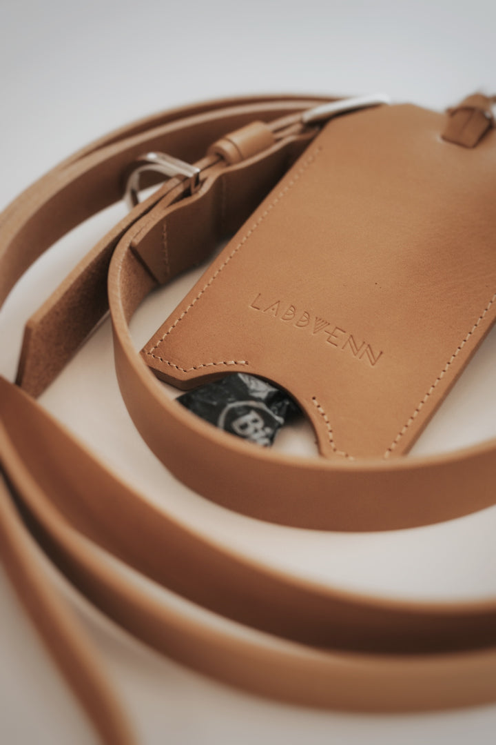 Accessoire de promenade pour chien avec cuir écoresponsable